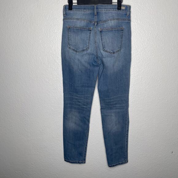 Sneakpeek Womens Jeans Size 5 Girlfriend Denim Blue Light Wash Distressed Casual - Picture 2 of 14
